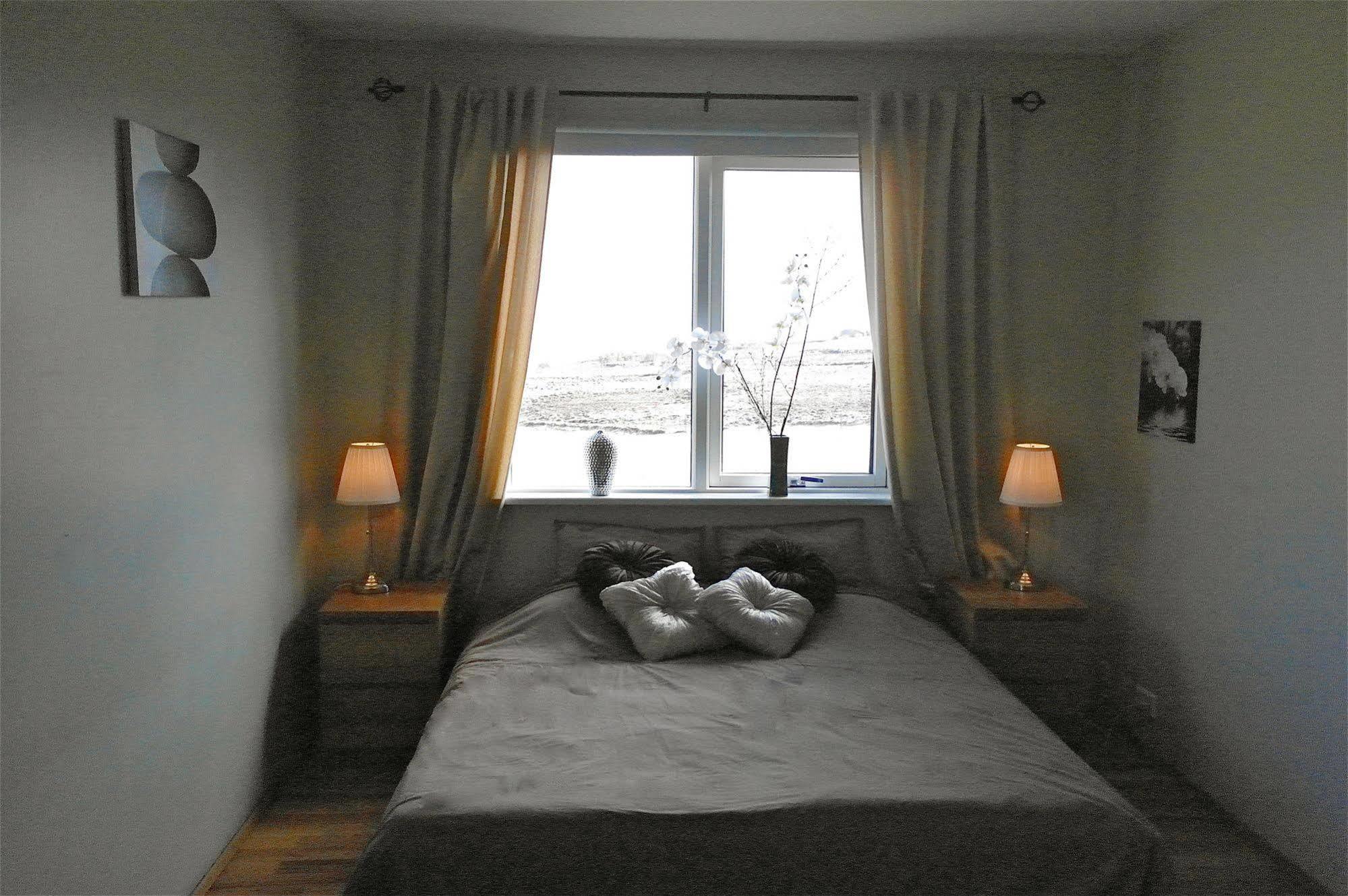Borealis Hotel Ulfljotsvatn Экстерьер фото